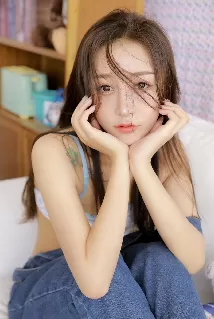 Mei escort - 32C bust, brown hair, black eyes