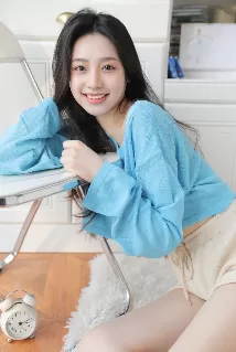 Nicole escort - 34B bust, black hair, black eyes