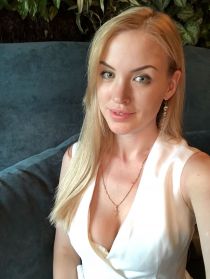 Compare to Anaya escort
