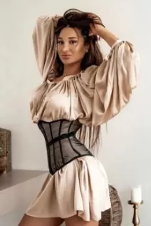 Compare to Madalina escort