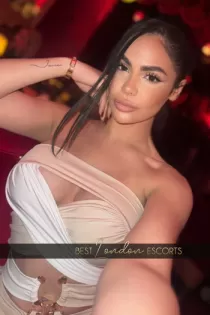 Compare to Aleja escort