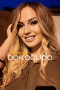 Charlotte escort - 34B bust, Blonde hair, Blue eyes