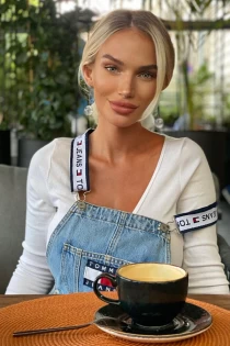Vesnyana 28 years old girl