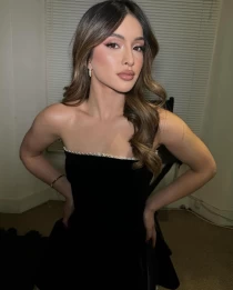 massage escort Hora